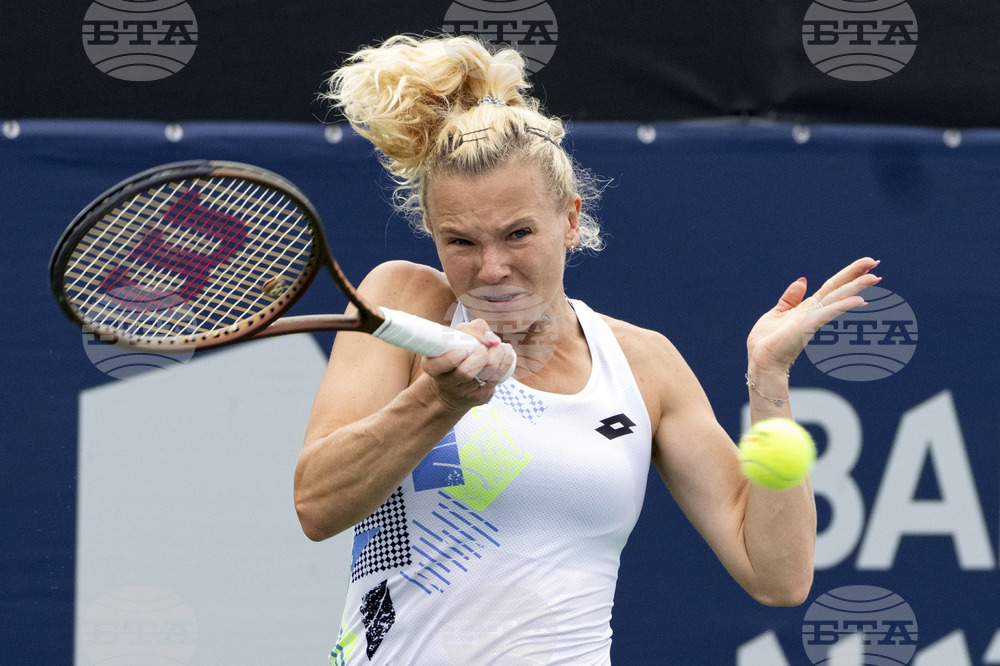 Лейла Фернандес и Катерина Синякова ще спорят за титлата на тенис турнира в Хонконг