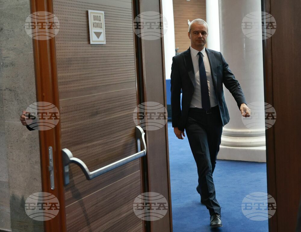 Нищо притеснително не чух в докладите, каза Костадин Костадинов след заседанието на председателския съв