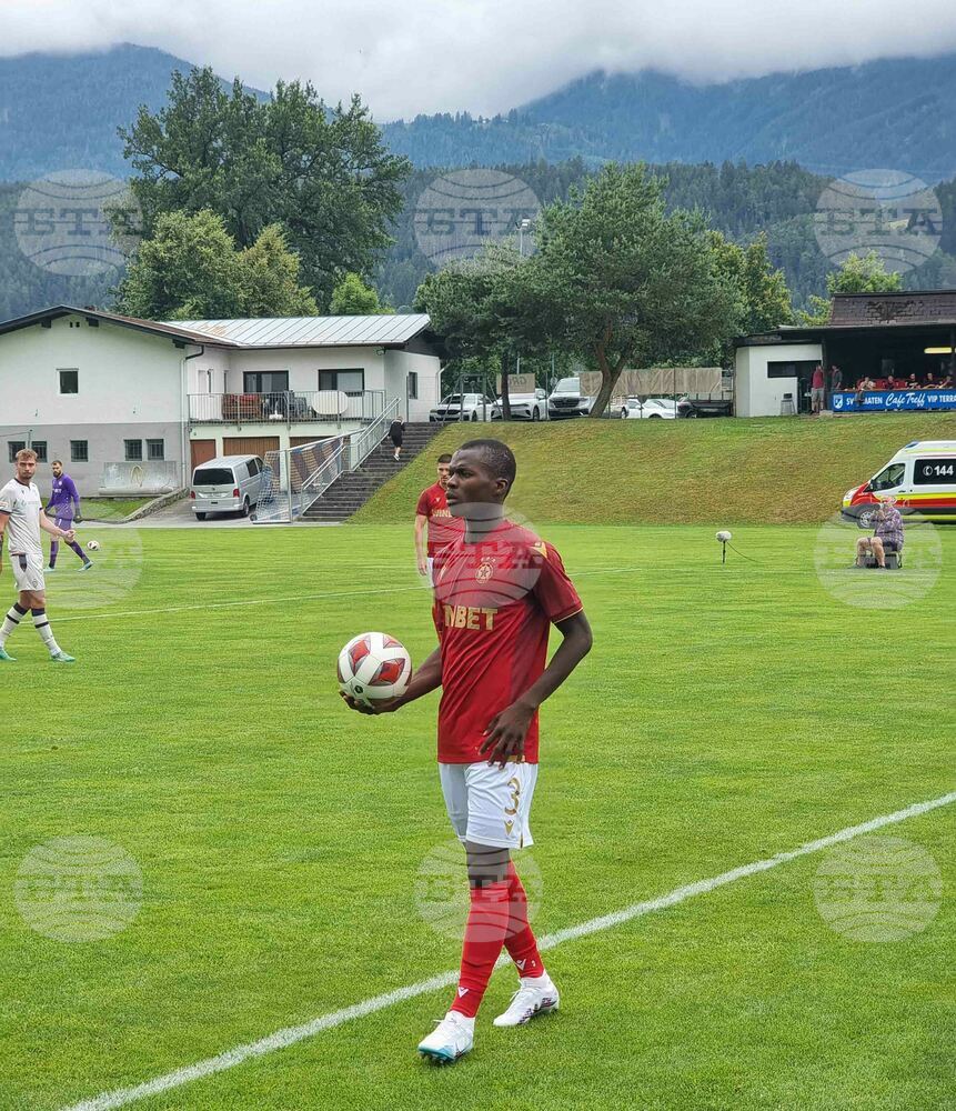 ЦСКА се наложи над Литекс в контролна среща