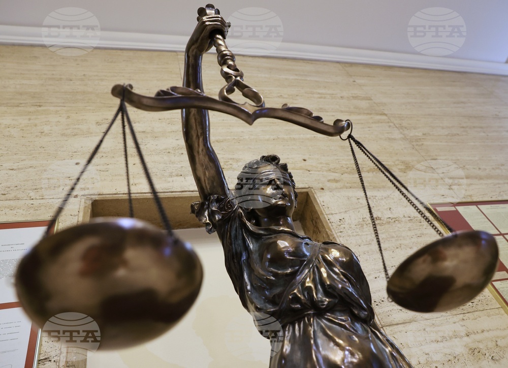 Обвинителен акт за незаконен добив на подземни богатства в района на Петрич, е внесла прокуратурата в съда