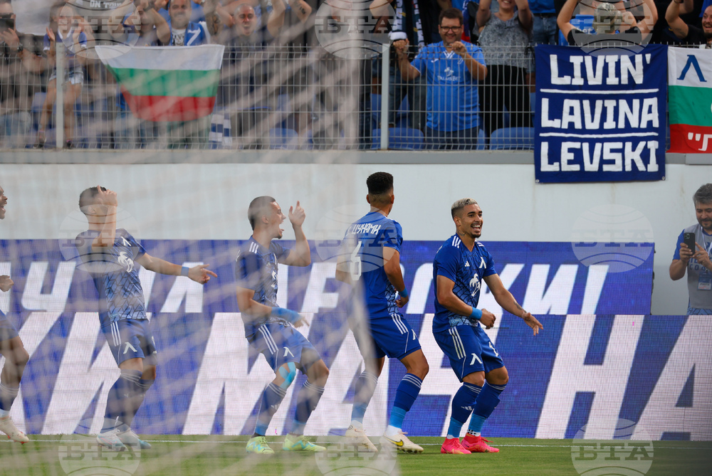 Бразилците от Левски ще дават автографи за „сините“ фенове в събота