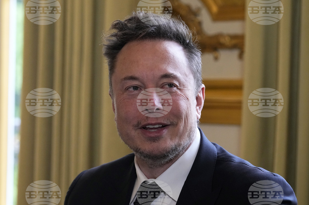 ЕС призова Мъск да се справи с разпространението на дезинформация в „Екс“ след нападението на „Хамас“