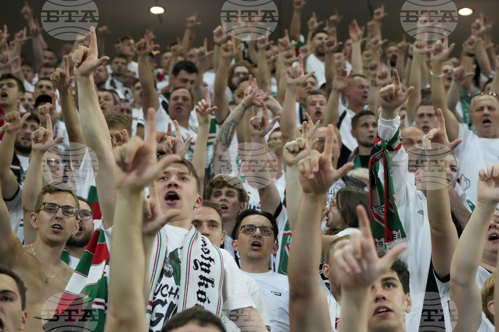 УЕФА наложи първо наказание на Легия Варшава за инцидентите в Алкмаар, разследването продължава