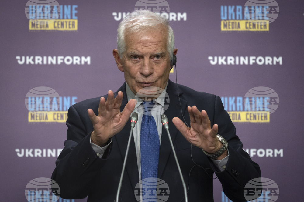 Ръководителят на европейската дипломация Жозеп Борел пристигна на посещение в Китай