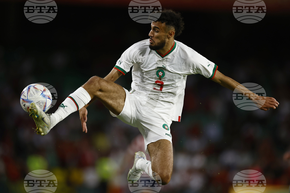 Ръководството на Байерн Мюнхен ще проведе специални разговори с Нусаир Мазрауи заради пропалестински постове в социалните мрежи