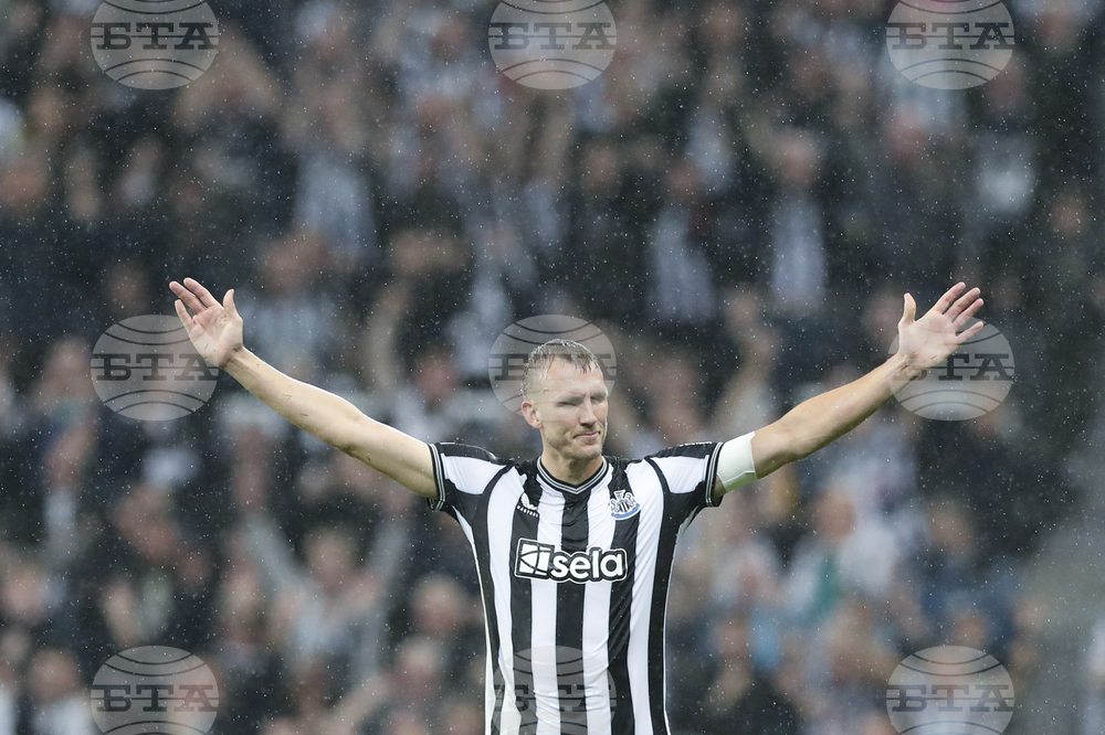 Дан Бърн подписа нов договор с Нюкасъл