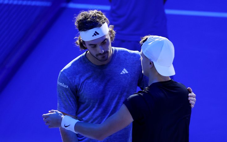 Контузия в ръката отказа Стефанос Циципас в мача с Холгер Руне