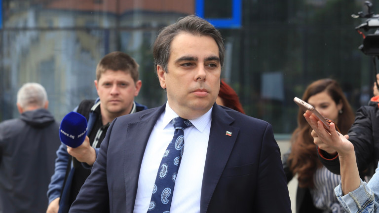 Министърът на финансите Асен Василев: България набра нов дълг от малко над 2 млрд. евро