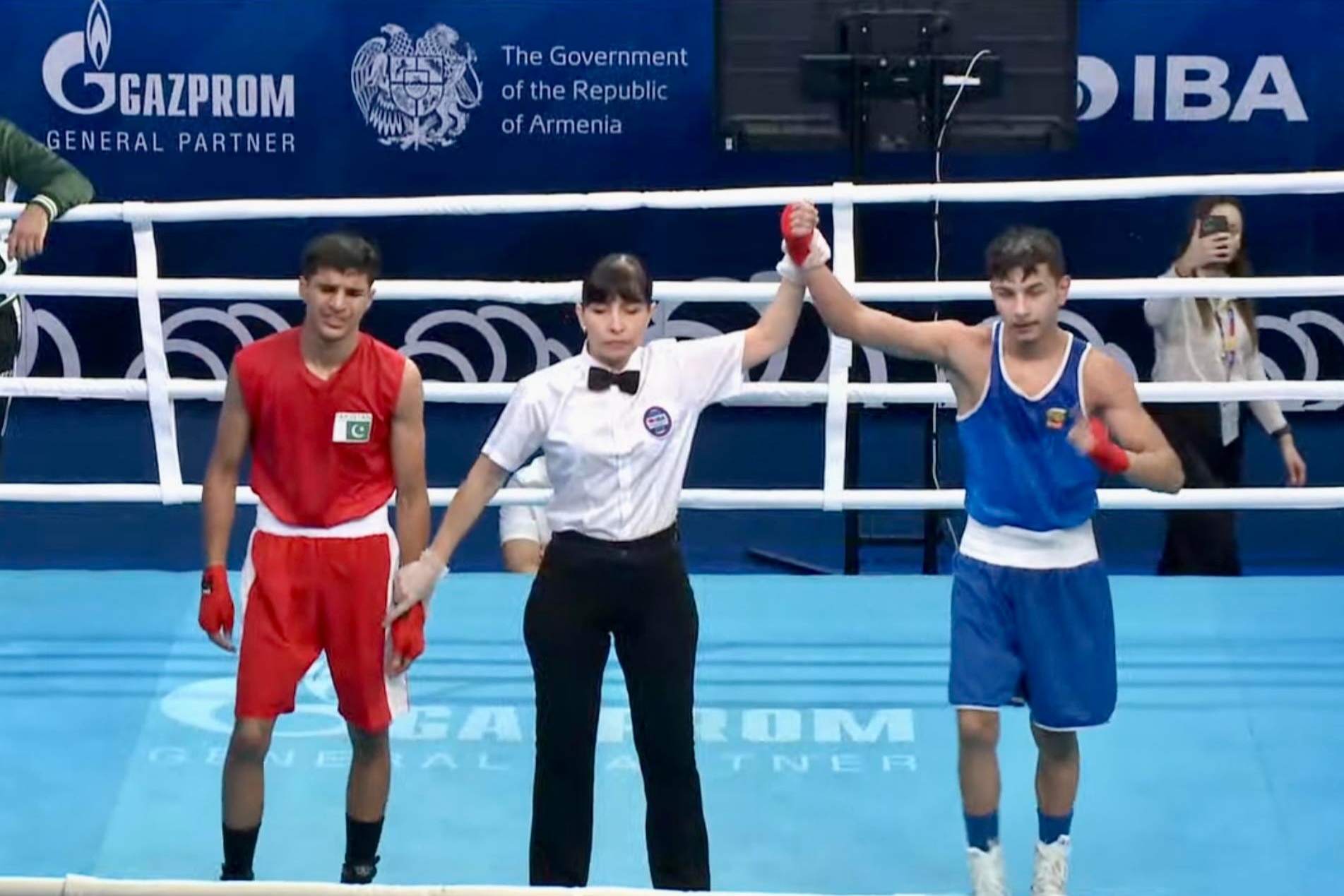 Ангел Димитров спечели сребро на световното по бокс за юноши в Армения