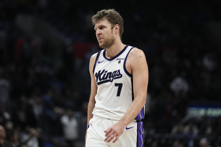 Везенков аут от игро за две седмици заради контузия