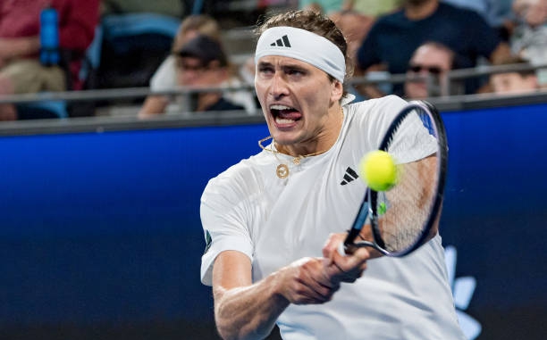 Зверев отстрани Алкарас и се класира за 1/2-финал на Australian Open