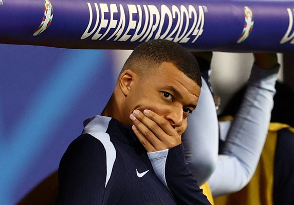 Франция не вкара в 2 мача, има 4 т. благодарение на австрийски автогол