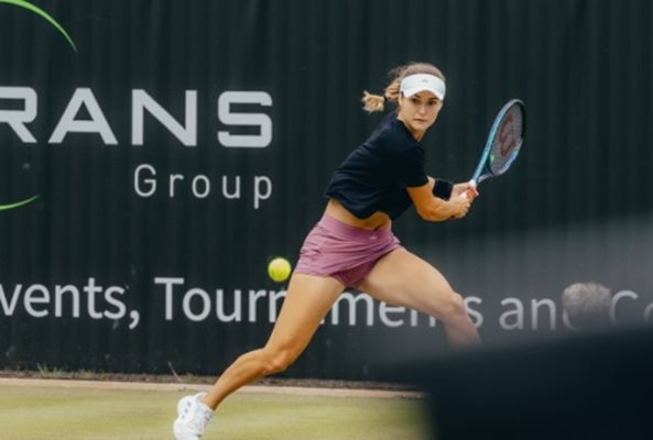 №1 в тениса Яник Синер и гаджето му играят успоредно финали в Германия днес