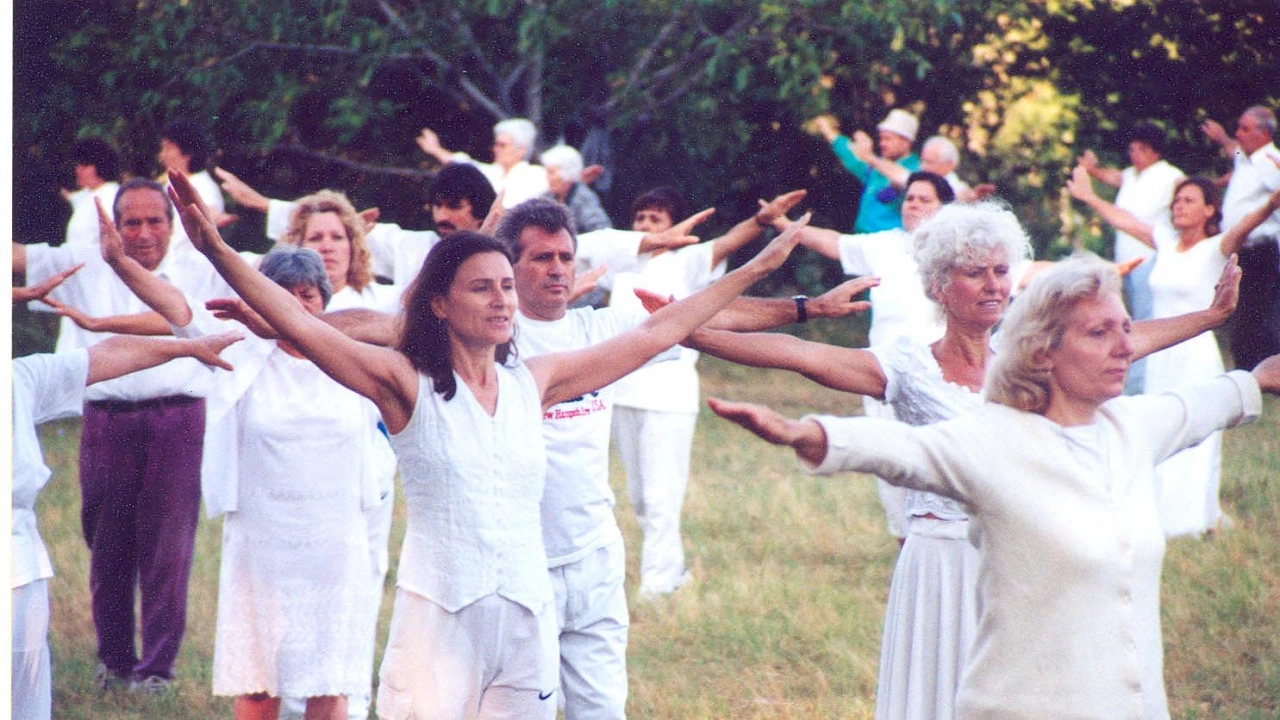 Бялото братство строи лагер в Рила