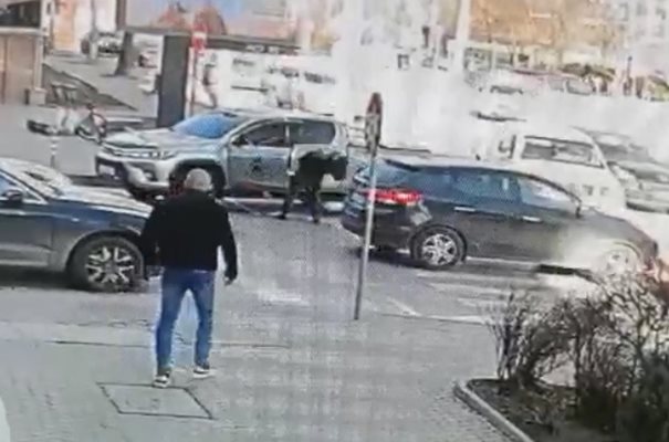 Оставиха в ареста Любен Попов, заканил се на мъж, че ще го убие и няма да го лежи