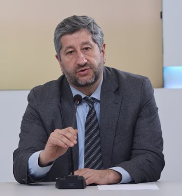 Христо Иванов потвърди: Имахме 5 срещи с Борислав Сарафов на неутрално място – в академична институция, за съдебната реформа