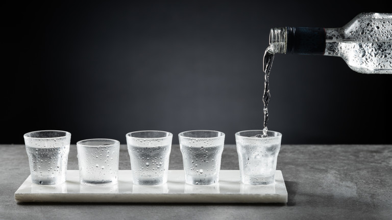 Украинец с временна закрила ошушка пиян руснак в Бургас, който го подслони