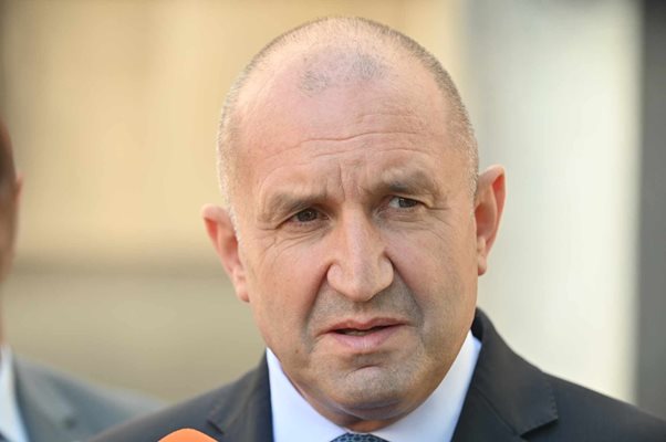 Румен Радев се среща с кандидатите за служебен премиер