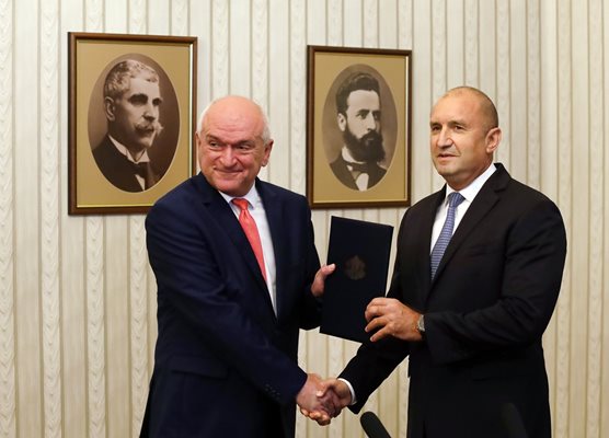 “Главчев 2” май ще е с 3-ма нови министри, Радев чака папката в понеделник – така ще успеем за избори на 27.Х. (Обзор)