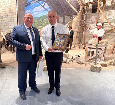 Зам.-кметът на Русе Енчо Енчев присъства на откриването на реставрирания мост на Колю Фичето в Бяла