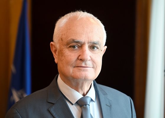 Министър Запрянов: Хората в отбраната и бойните способности на армията са основен дългосрочен приоритет