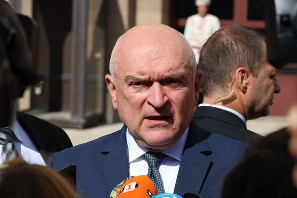 Главчев сменил Гвоздейков заради БДЖ, за МВР министър нямало хора (Видео)