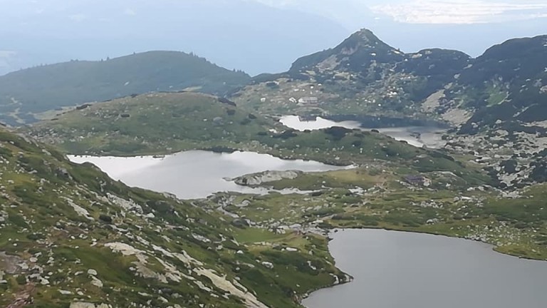 Следят с дронове за туристи, къпещи се в Рилските езера