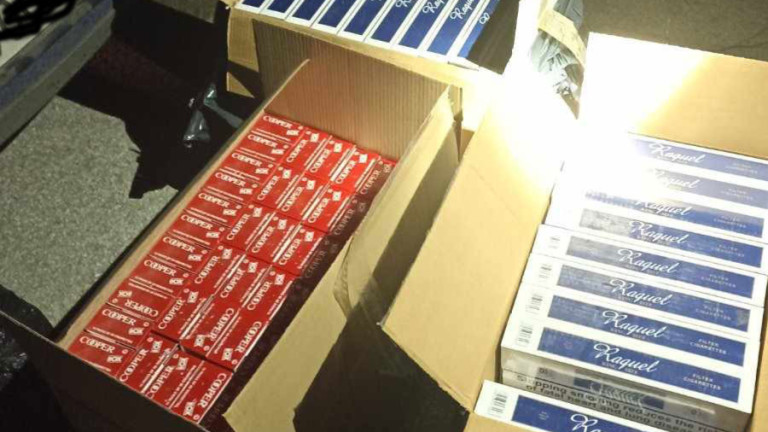 Откриха 60 000 къса цигари, открити в седалките на лека кола на Дунав мост – Русе