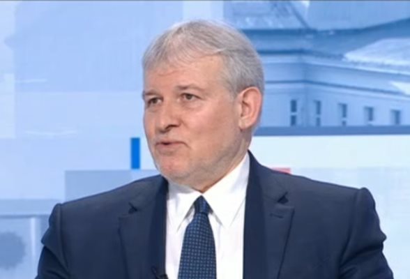 Румен Христов, ГЕРБ-СДС: Червена линия слагаме само на проруски партии, за Доган ще видим
