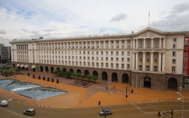 Правителството осигури още 200 млн. лв. по линия на „украинската помощ“ за земеделците