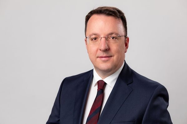 Вицепремиер на РС Македония: Работим ли добре с Франция, ще отложим българите в конституцията ни