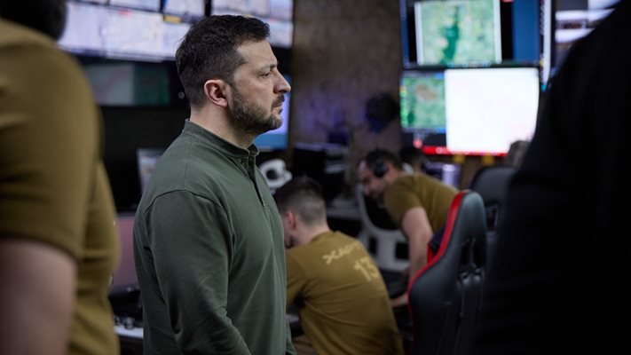 Зеленски иска нови санкции срещу Русия до спирането на войната