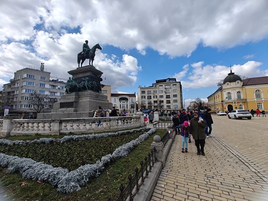 София – отделен регион, за да могат и други градове лесно да вземат пари от ЕС (Обзор)