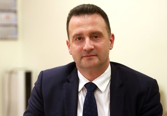 Министър Станков инспектира в Бургас проекта за Вретикален газов коридор