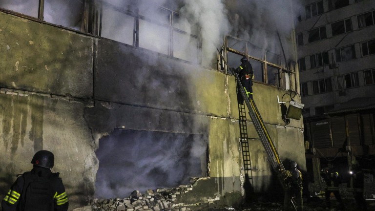 Украински градове са под нощен руски огън