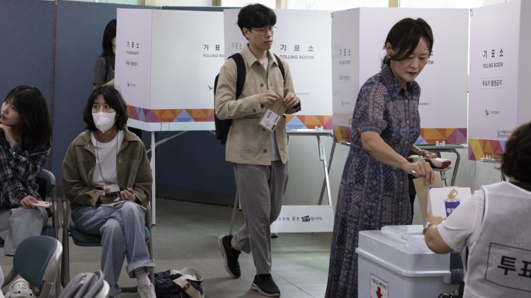 Южна Корея избира президент