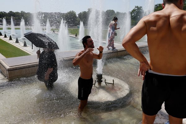 Смъртоносна жега налегна Европа, може да стане постоянна