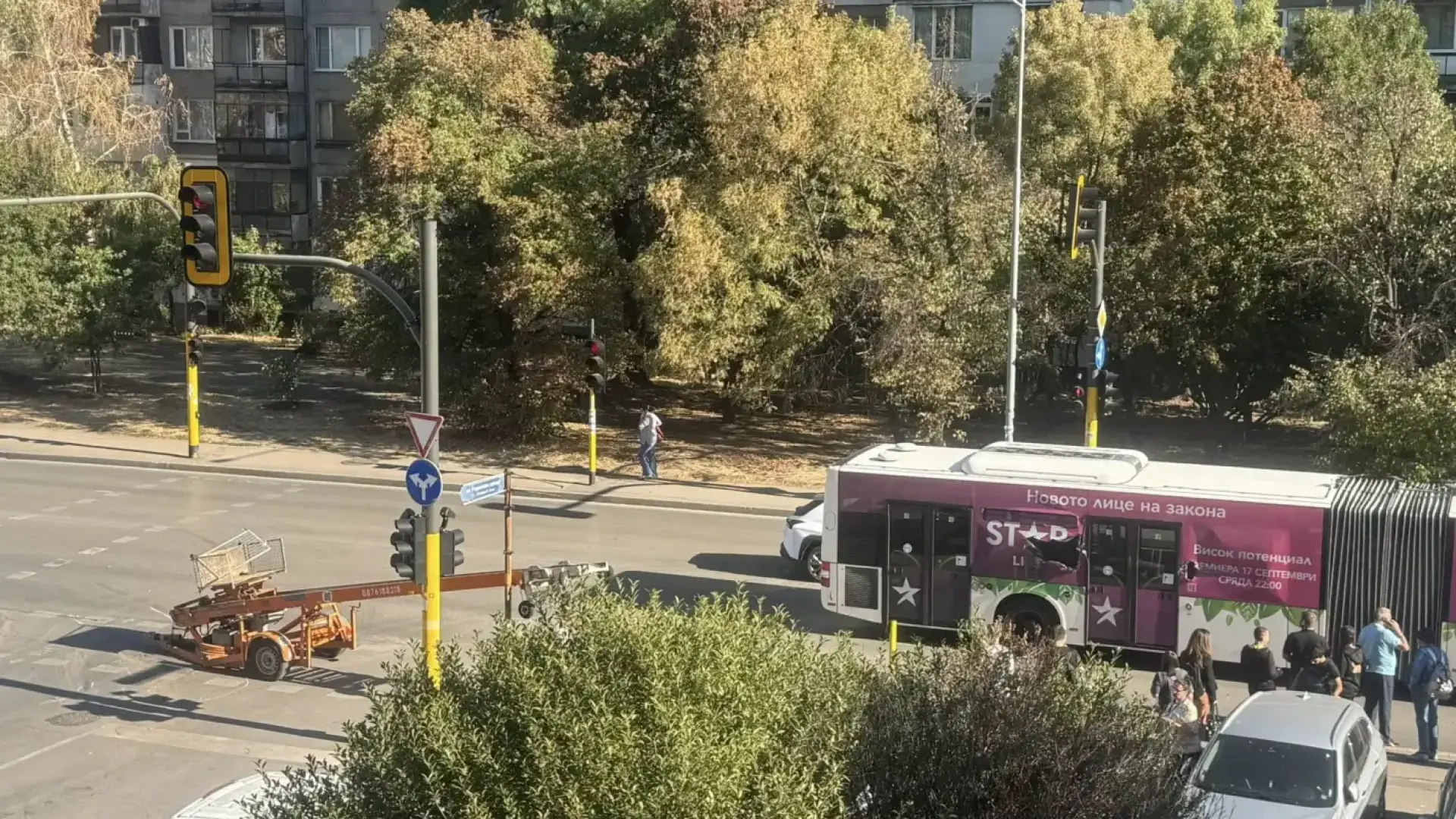 Екшън с автобус на градския транспорт в София
