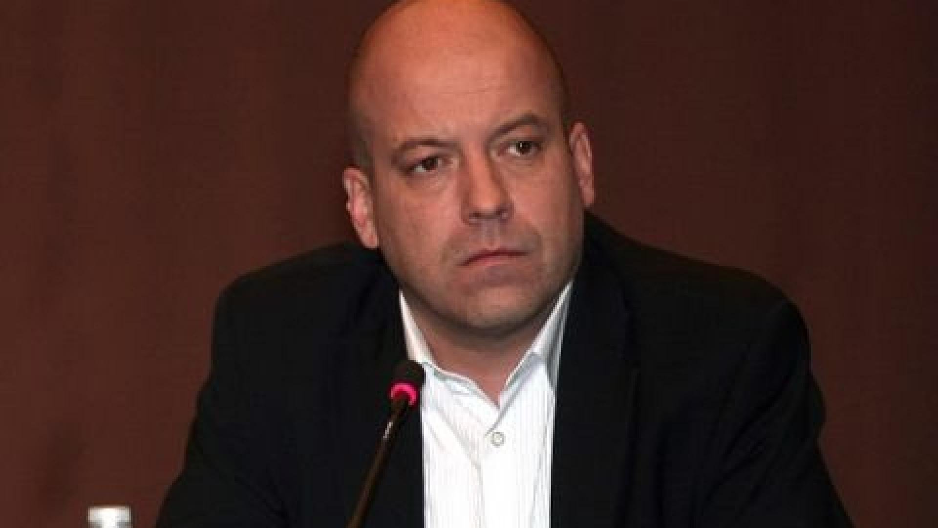 Сиромахов взриви социалните мрежи с пост за депутатите и легализацията на проститутките