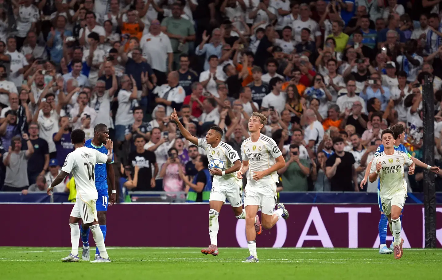 Реал Мадрид стартира с напрегната победа в Шампионската лига